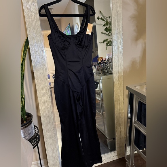 POPILUSH Metallic Shiny Shapewear Jumpsuit  - NWT - Picture 6 of 8